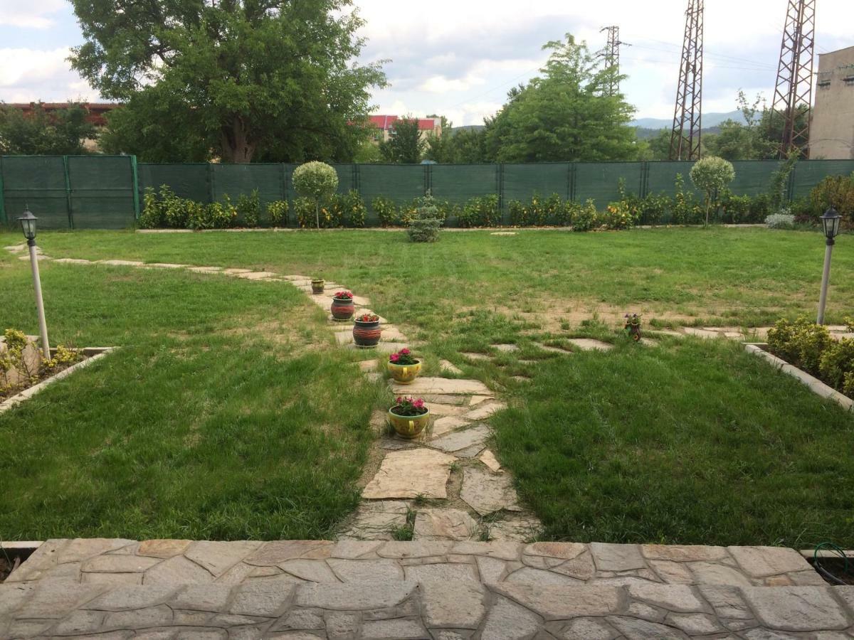 Guest House Hasiendata Pavel Banja Kültér fotó